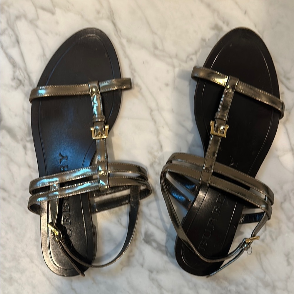 Burberry Silver Strappy Sandals Sleek Design